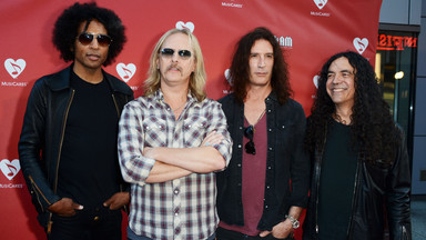 Alice In Chains przedstawiają "Stone"