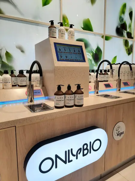 W stacji refill OnlyBio uzupełnimy naturalne kosmetyki i środki czystości