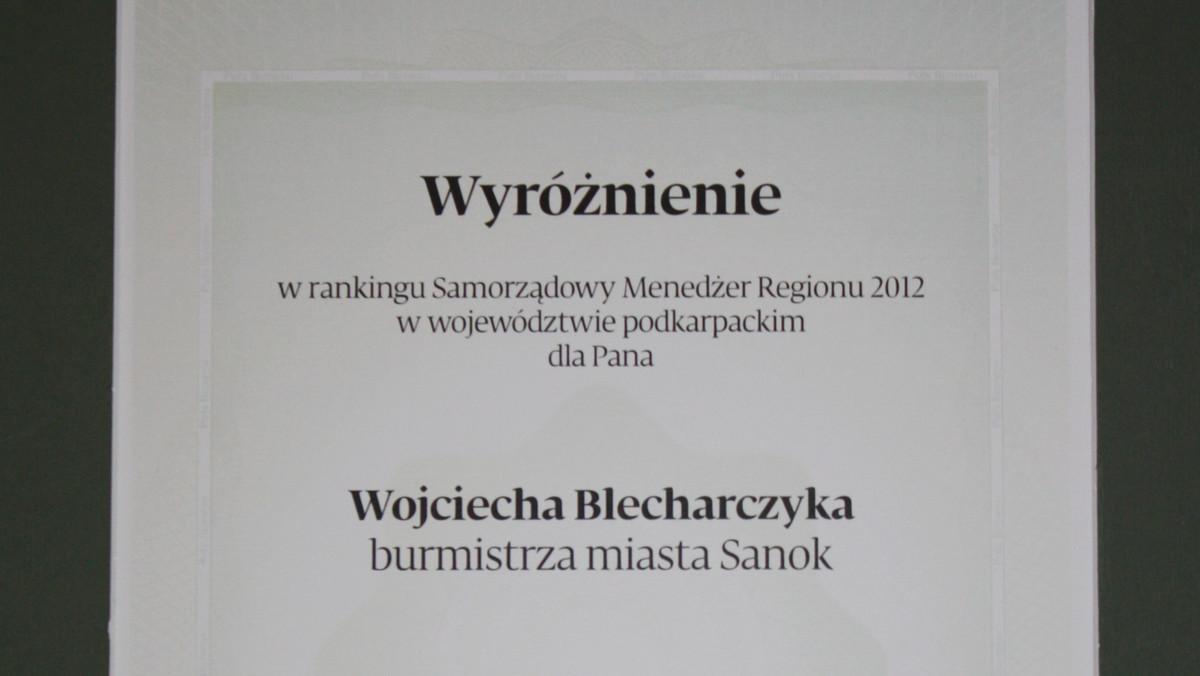 Miasto Sanok otrzymało tytuł Samorządowego Menedżera Regionu w rankingu Filary Polskiej Gospodarki 2012. Ranking został już po raz siódmy przygotowany przez redakcję dziennika "Puls Biznesu" oraz firmę badawczą Millward Brown SMG/KRC.