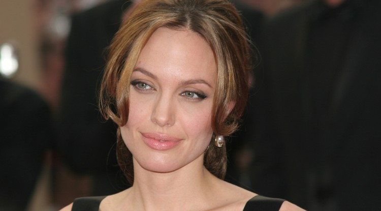 Angelina Jolie