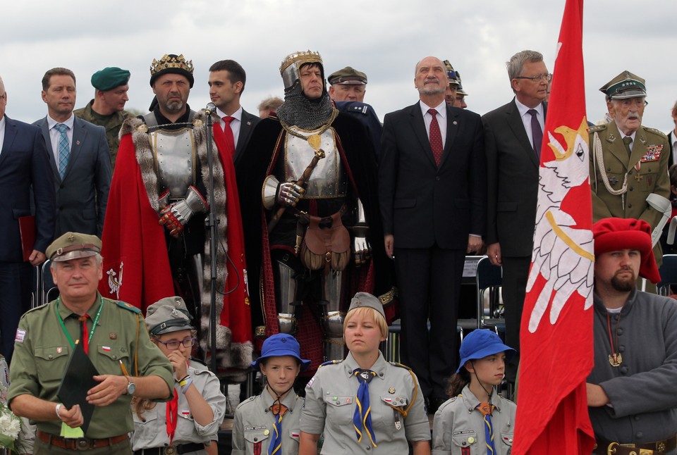 STĘBARK APEL GRUNWALDZKI MINISTER MACIEREWICZ (Antoni Macierewicz, Wojciech Fałkowski, Jacek Szymański)