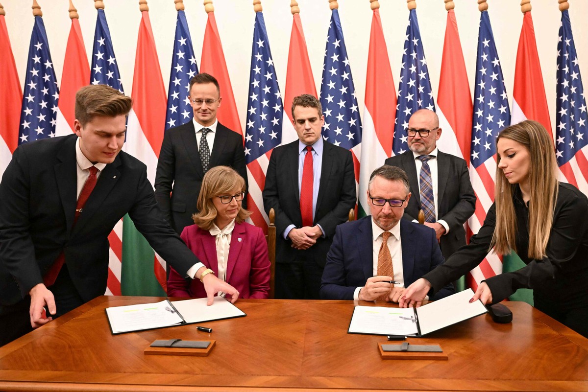 Ten kraj gra na energetyczne dwa fronty. Właśnie podpisał dużą umowę z USA