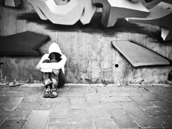 Przestępczość i przemoc w szkołach dramatycznie rośnie. Jakie są przyczyny?