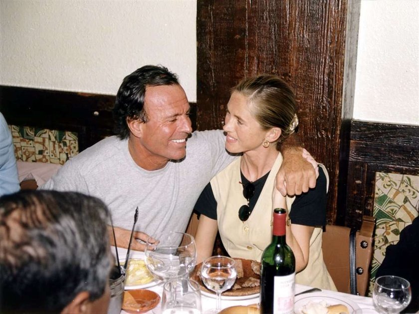 Julio Iglesias ożenił się z...