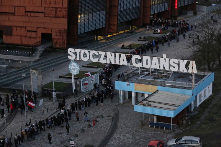 Gdańszczanie żegnają swojego prezydenta