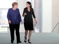 Dawno nie widzieliśmy czegoś tak nieładnego! Paskudne buty młodziutkiej premier Nowej Zelandii. FOTO