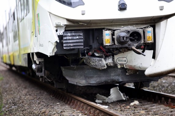 Wypadek na przejeździe kolejowym. Auto wjechało wprost pod pociąg