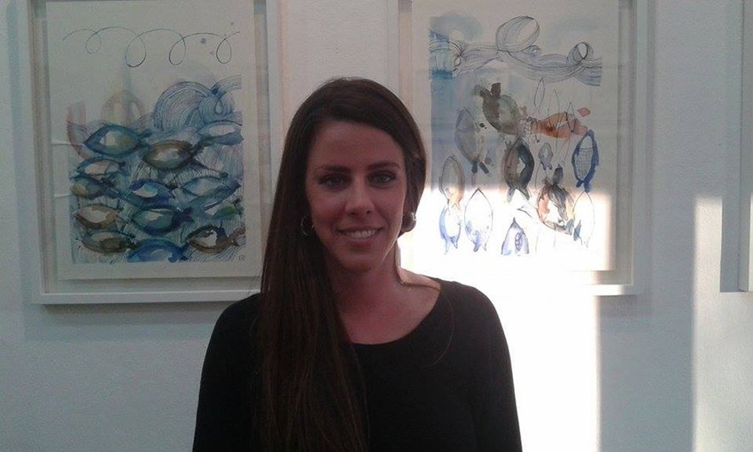 Umetnica Miona Stefanović pored svojih radova