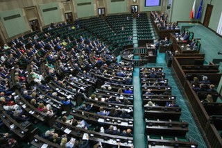 Rząd Tuska z wotum zaufania. Komentarze polityków koalicji i opozycji