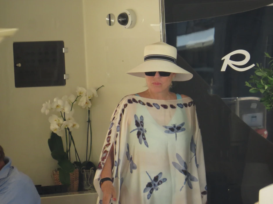 Lepa Brena na jahti