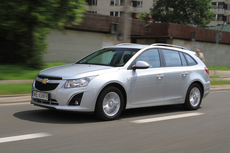 Porównanie: Chevrolet Cruze 1.4T, Ford Focus 1.6 EB czy Kia cee’d 1.6 GDi