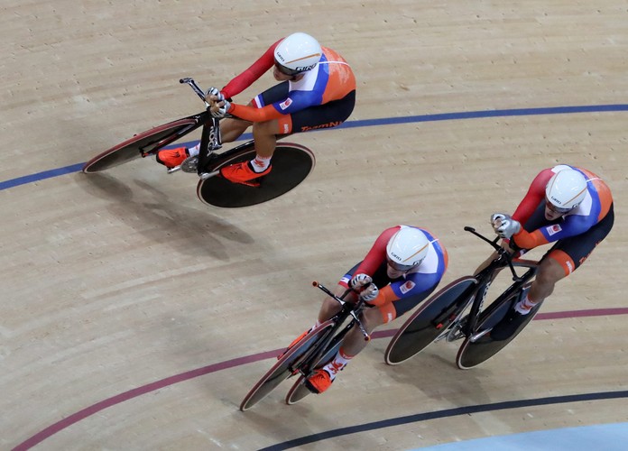 Joost van den Burg roztrzaskał się na kolarskim torze