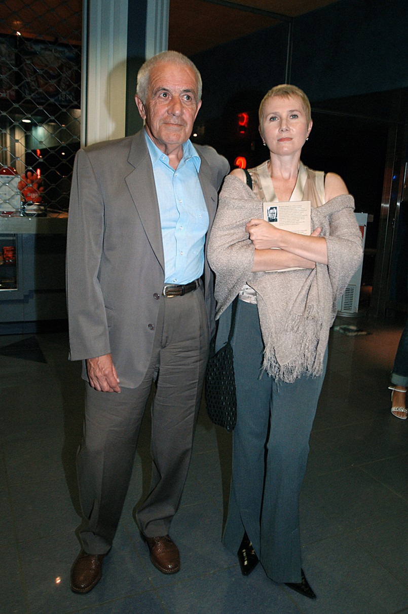 Olga Sawicka i Zbigniew Zapasiewicz we wrzesień 2005 podczas premiery filmu "Persona non grata" Krzysztofa Zanussiego