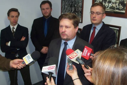 Kukiz wesprze PiS w zmianie konstytucji