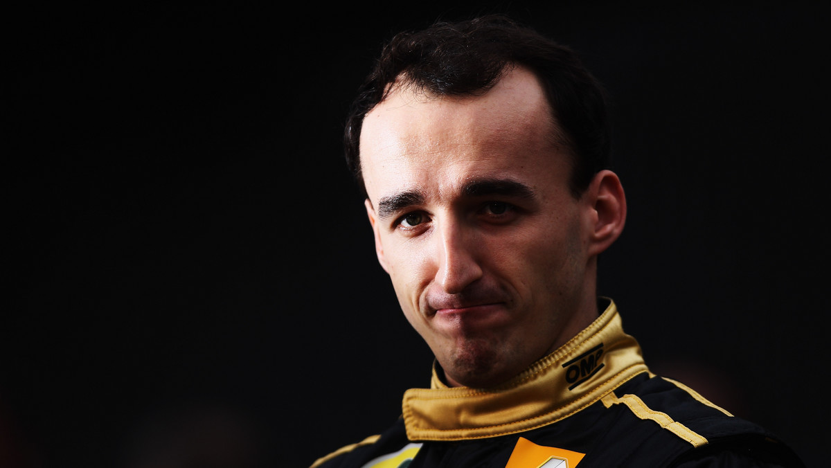 Robert Kubica niedzielny wyścig Formuły 1 o Grand Prix Australii w Melbourne obejrzał w szpitalnym łóżku w Pietra Ligure, gdzie wciąż przebywa po lutowym wypadku w rajdzie samochodowym w Ligurii.