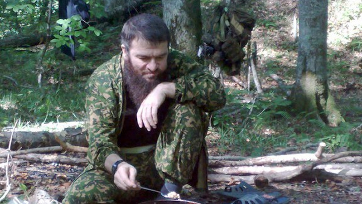 Prezydent Czeczenii zapowiedział "polowanie" na kaukaskich ekstremistów. Ramzan Kadyrow chce najpierw zabić lidera islamskich bojowników Doku Umarowa, który wczoraj zaapelował do swoich zwolenników, by udaremnili organizację igrzysk olimpijskich w Soczi w 2014 roku. - To jest szatan i zostanie zlikwidowany do rozpoczęcia olimpiady - odpowiedział mu Kadyrow.