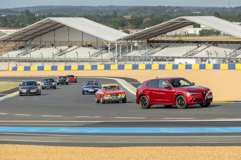 Alfa Romeo Quadrifoglio. Jazda w Le Mans