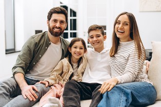 Niektóre rodziny bez 800 plus w listopadzie. Zmiana w terminach wypłat ZUS