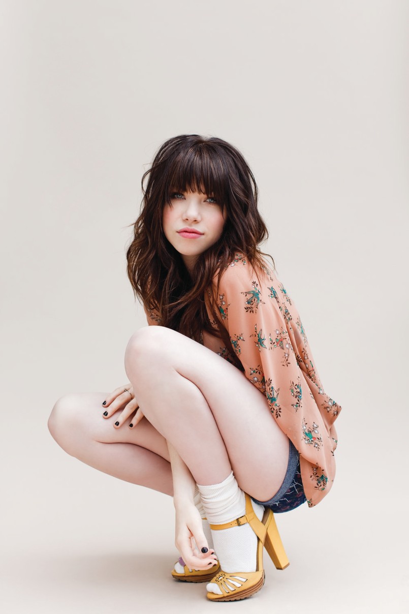 Carly Rae Jepsen zdobyła światową sławę dzięki EP-ce "Curiosity", z której pochodzi przebój "Call Me Maybe"