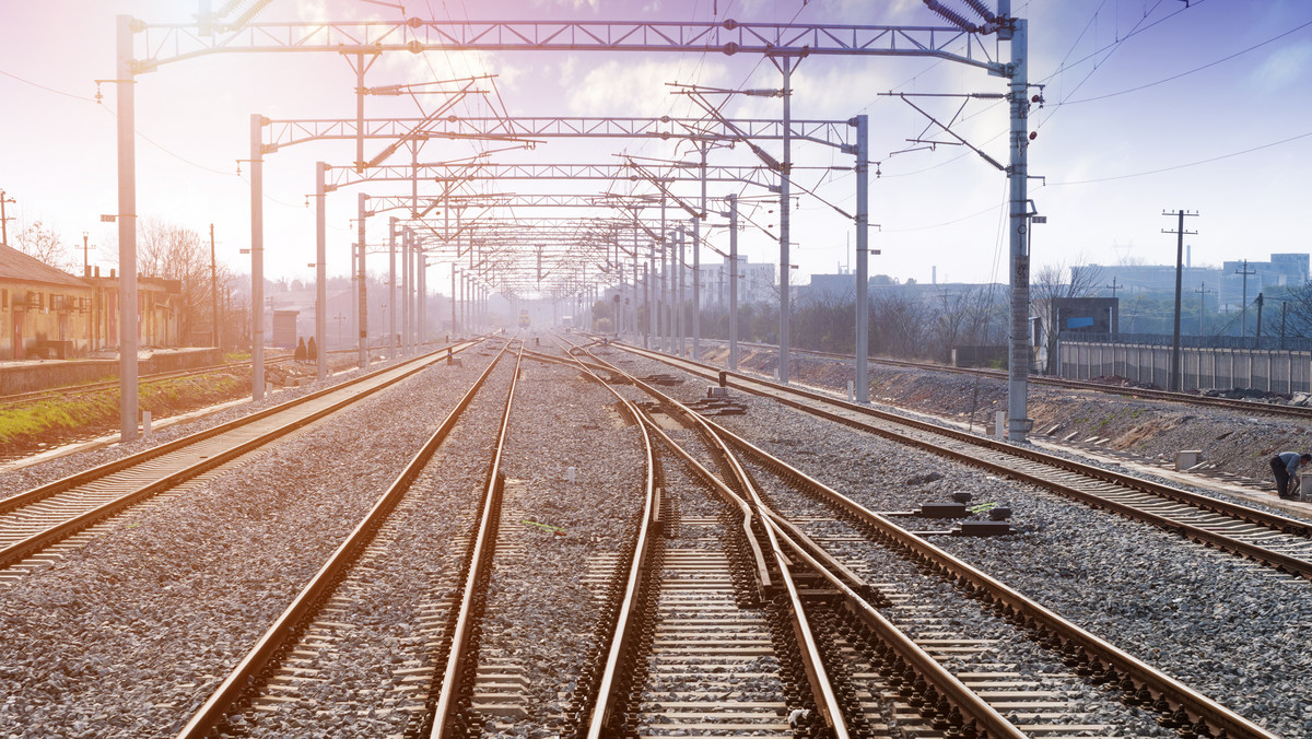 PKP PLK ogłosiły przetarg na rewitalizację linii kolejowej 59 od Chryzanowa do granicy z Białorusią oraz inwestycje na kolejowym przejściu granicznym w Siemianówce (Podlaskie). Przetargowe oferty firmy mogą składać do 11 maja.