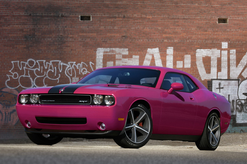 Challenger ma 40 lat