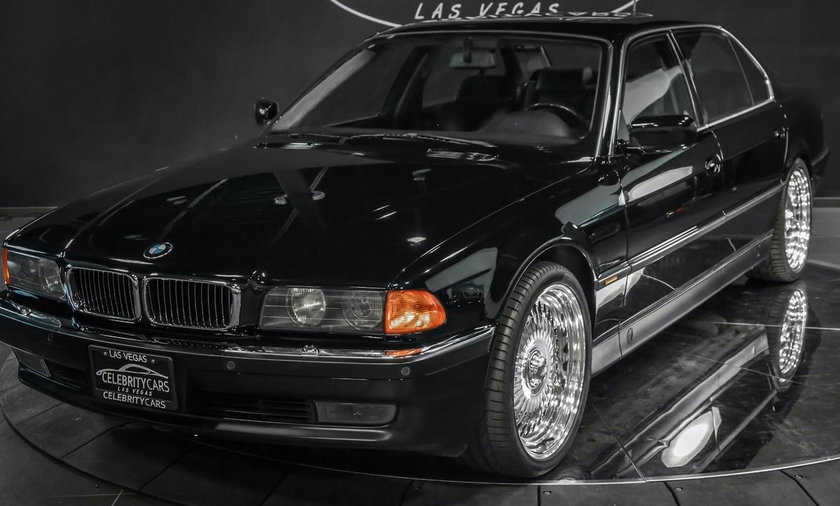 Samochód Tupaca Shakura sprzedany na aukcji. Zawrotna cena