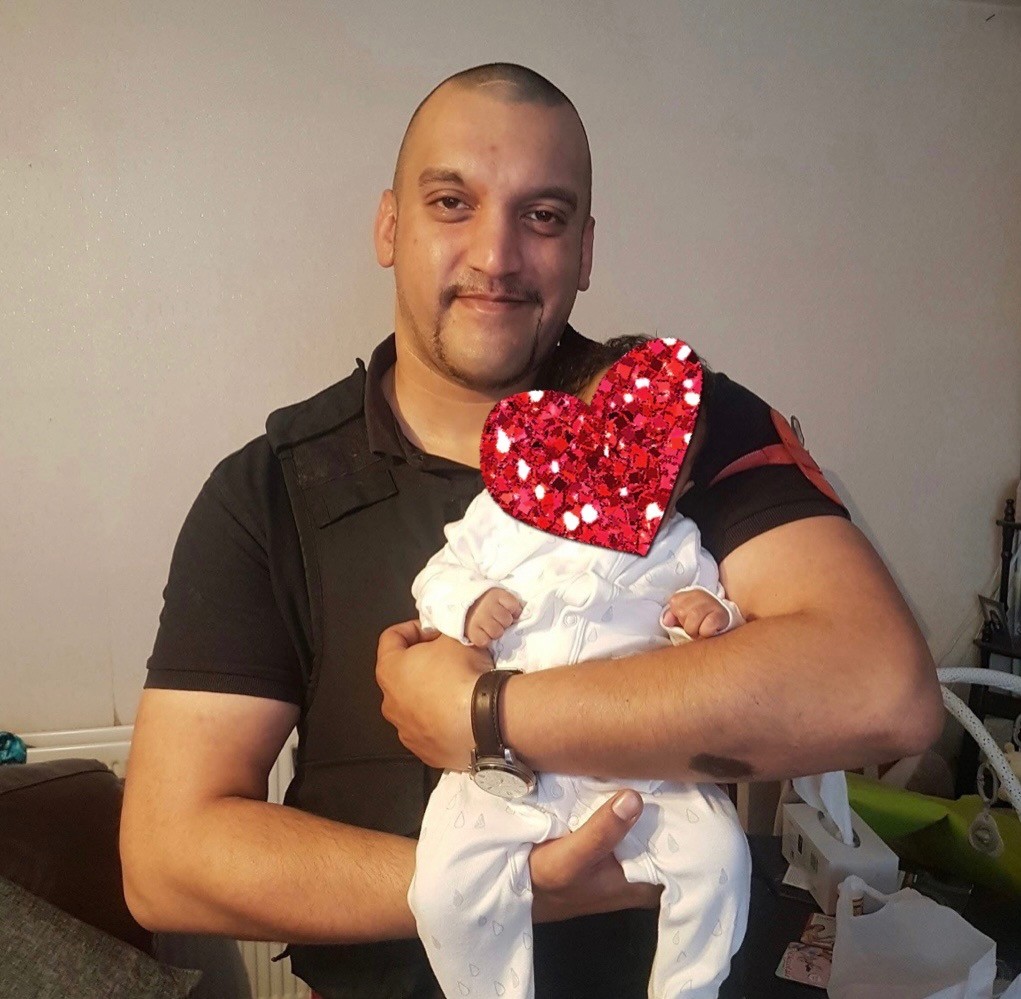 David pripisoval bolesť chrbta a stuhnutý krk iba zlému spánku.