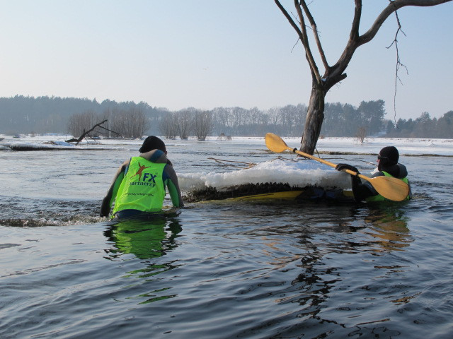 IX Zimowy Spływ Kajakowy z  FX-em "Wełna 2011"