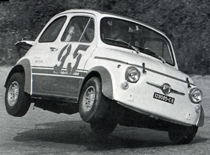 Ten 'maluch' jest hołdem dla legendarnego fiata 595, ...