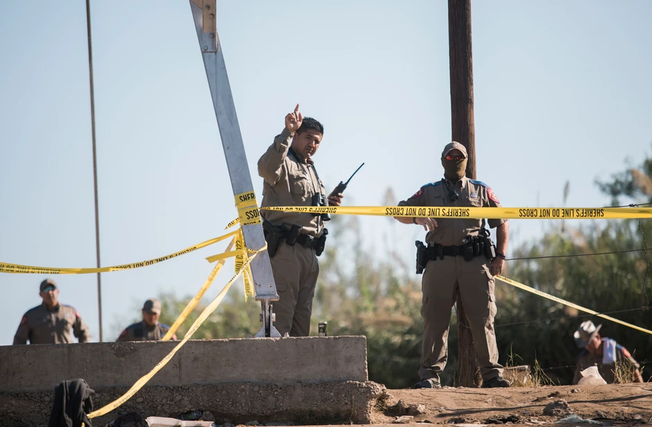 Migranti iz Haitija prelaze Rio Grande