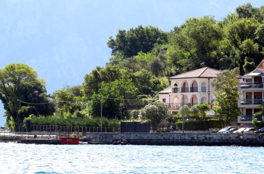 Vila Nikole Mirotića u Crnoj Gori