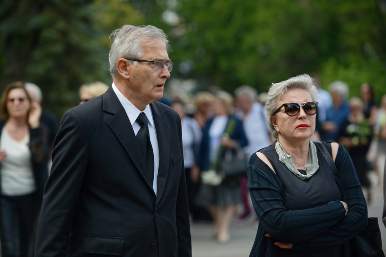 Olgierd Łukaszewicz i Krystyna Janda na pogrzebie Ryszarda Bugajskiego