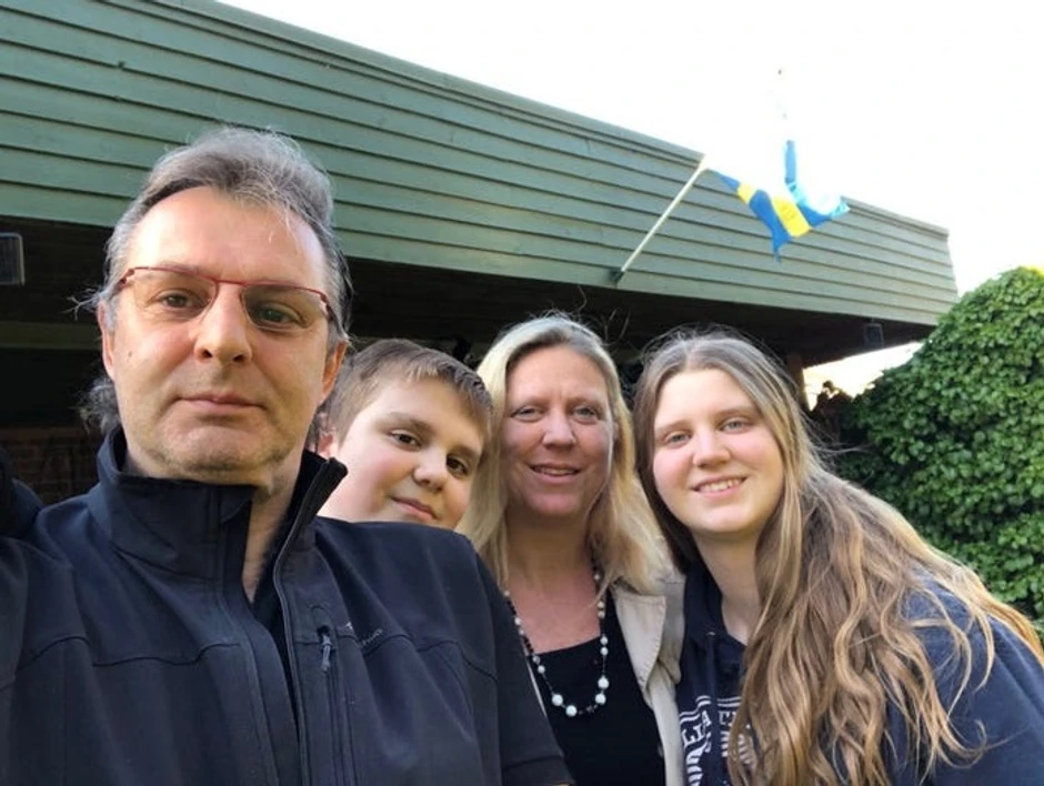 Eva Paraneze s porodicom