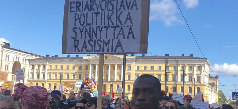 "Finlandia bez rasizmu". Takich tłumów Helsinki nie widziały od lat