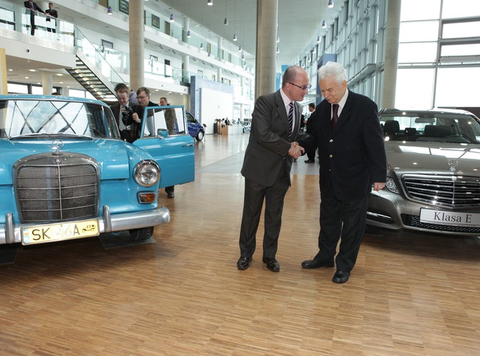 W 2002 roku zajął drugie miejsce w konkursie elegancji na zlocie samochodów zabytkowych w Rybniku