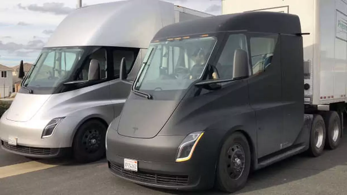 Tesla Semi z tajemniczym trybem Mad Max