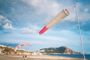 Orvosmeteorológia: még ma is hasogathat a feje a szeles időtől