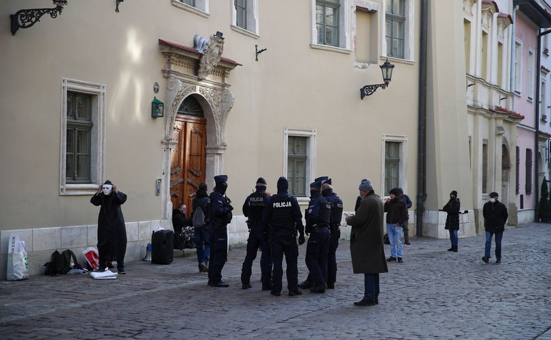 Protest pod hasłem Wierzymy ofiarom. Dziwisz nie