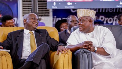 Former governor of Lagos state, Mr Babatunde Fashola (SAN) and Mr Mudashiru Obasa, Speaker of Lagos State House of Assembly (Credit: Nigeria news)