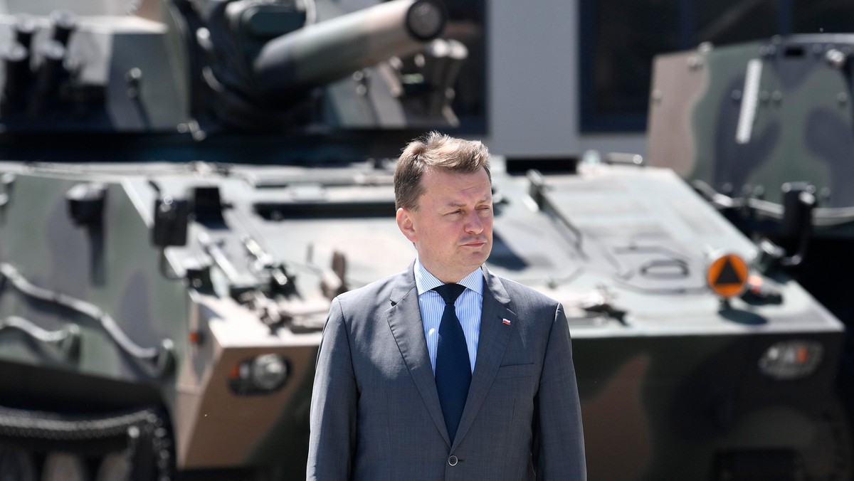 Wspólnym celem Polski i Estonii jest zwiększenie obecności żołnierzy NATO w naszych krajach - stwierdził dziś minister obrony narodowej Mariusz Błaszczak. Dodał, że obecność wojsk amerykańskich w Polsce to proces.