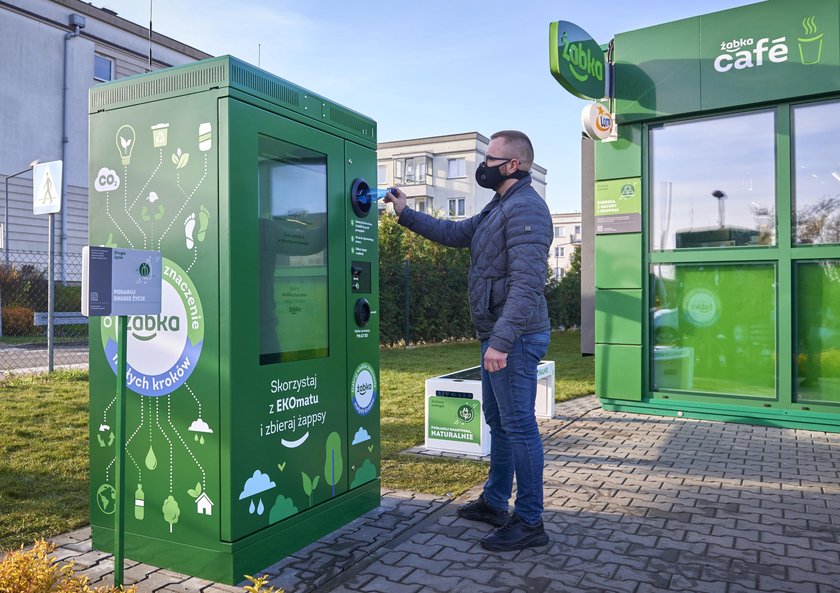 Żabka otworzyła sklep zasilany w 100% zieloną energią