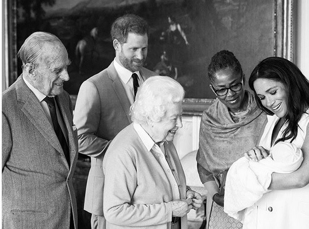 Królowa Elżbieta przywitała potomka Meghan i Harry'ego