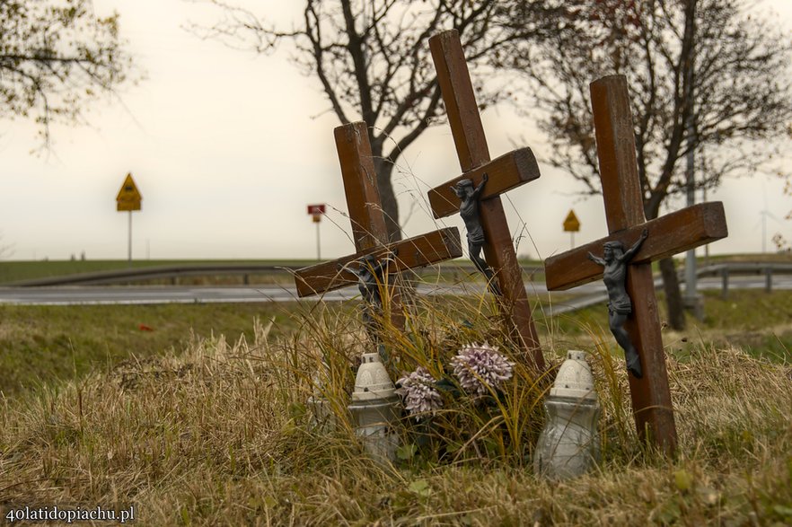 Krzyże przy drodze krajowej nr 91 Toruń - Grudziądz