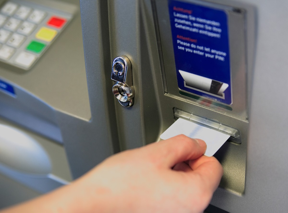 Złodzieje mają władzę nad bankomatami