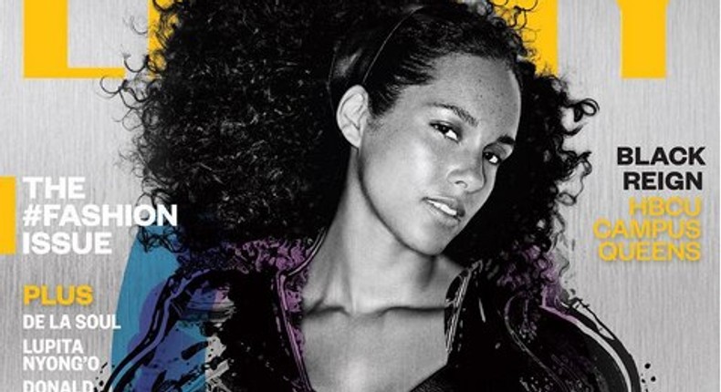 Alicia keys looks flawless without make-up on the cover of Ebony magazine