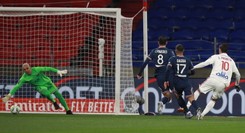 Niespodzianka w Lyonie. PSG uratował remis w końcówce meczu