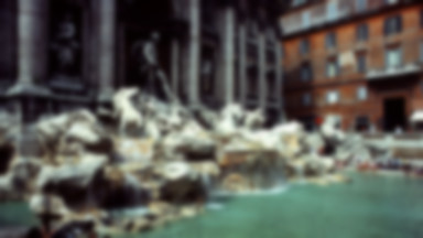Rzym: fontanna di Trevi rozpada się