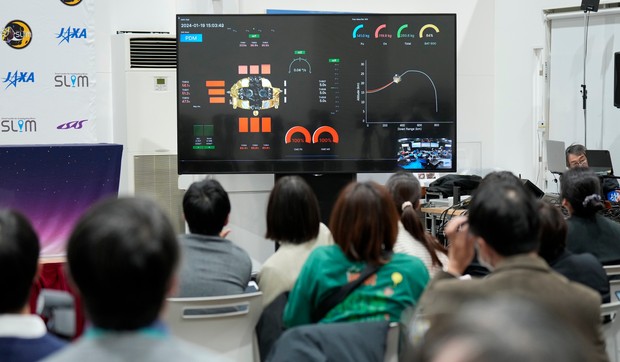 Japan, sletanje na Mesec