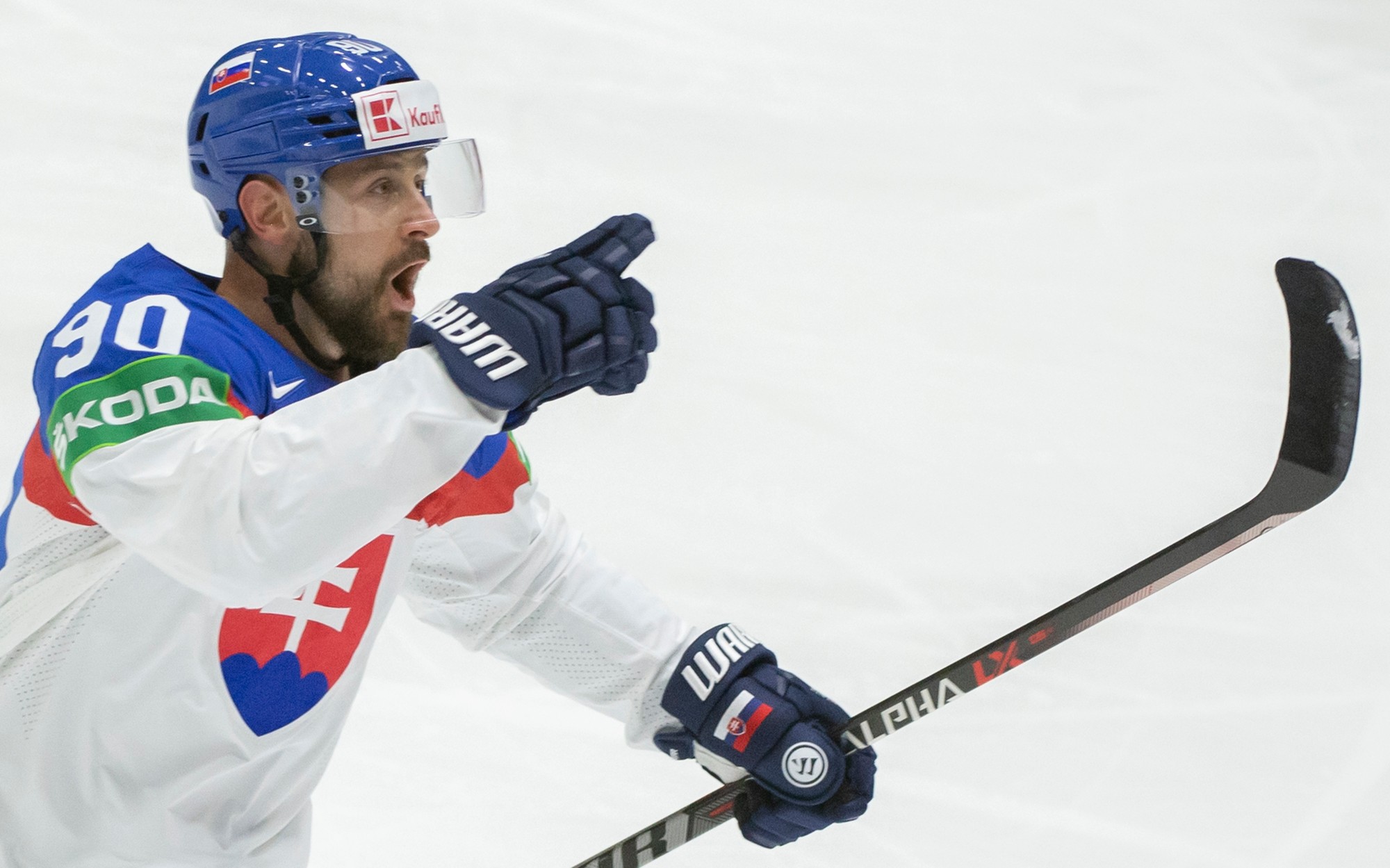 Tomáš Tatar ako kapitán slovenskej hokejovej reprezentácie na majstrovstvách sveta vo Fínsku. 