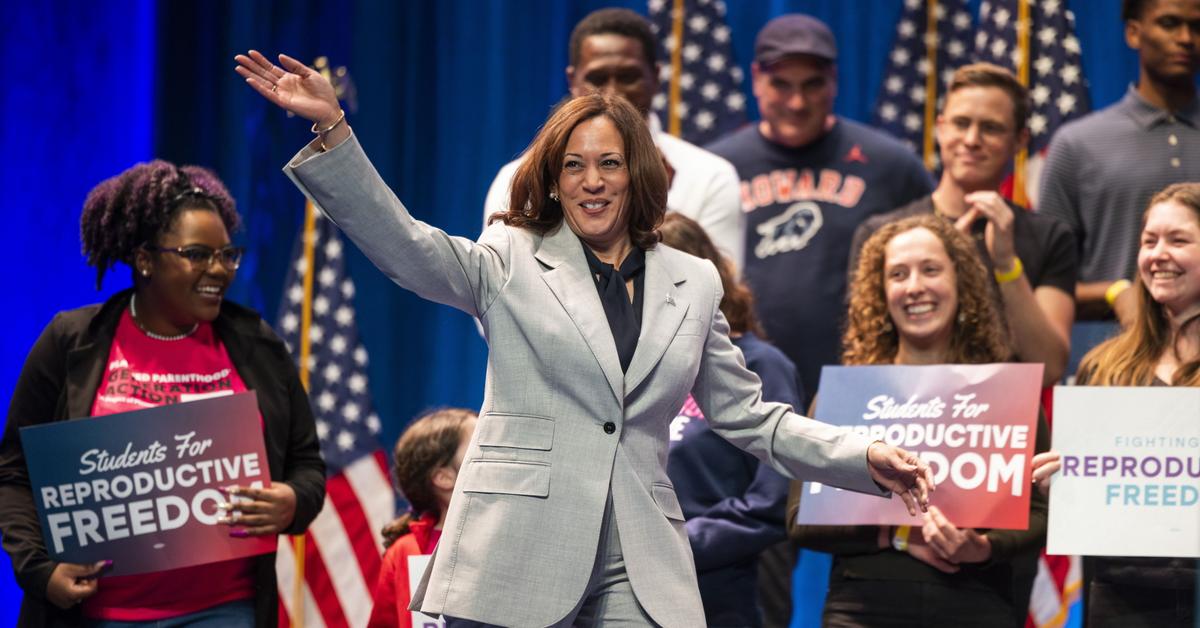  Kamala Harris stała się nową twarzą Demokratów. Mimo buńczucznych zapowiedzi, Donald Trump bezpowrotnie stracił szansę na łatwe 